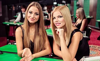 Khuyến mãi nạp tiền hàng ngày/tuần UIN88